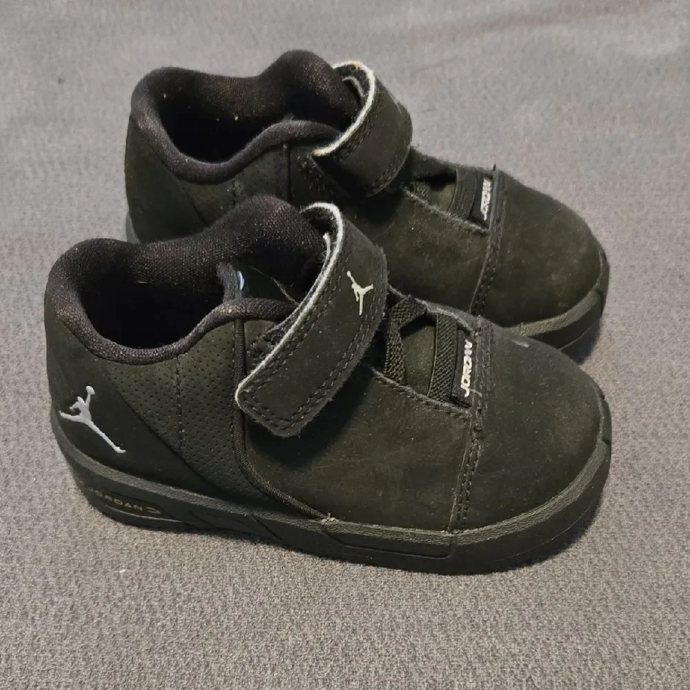 Baby Jordan Black Suede Sneakers with Velcro Strap - Picture 2 of 6